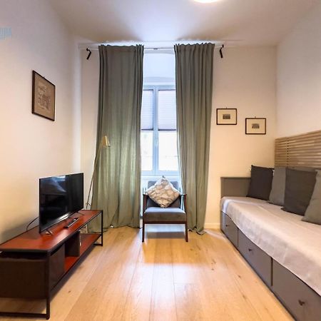 Imbriani 4S Tirabora Short Rent Apartment Триест Екстериор снимка
